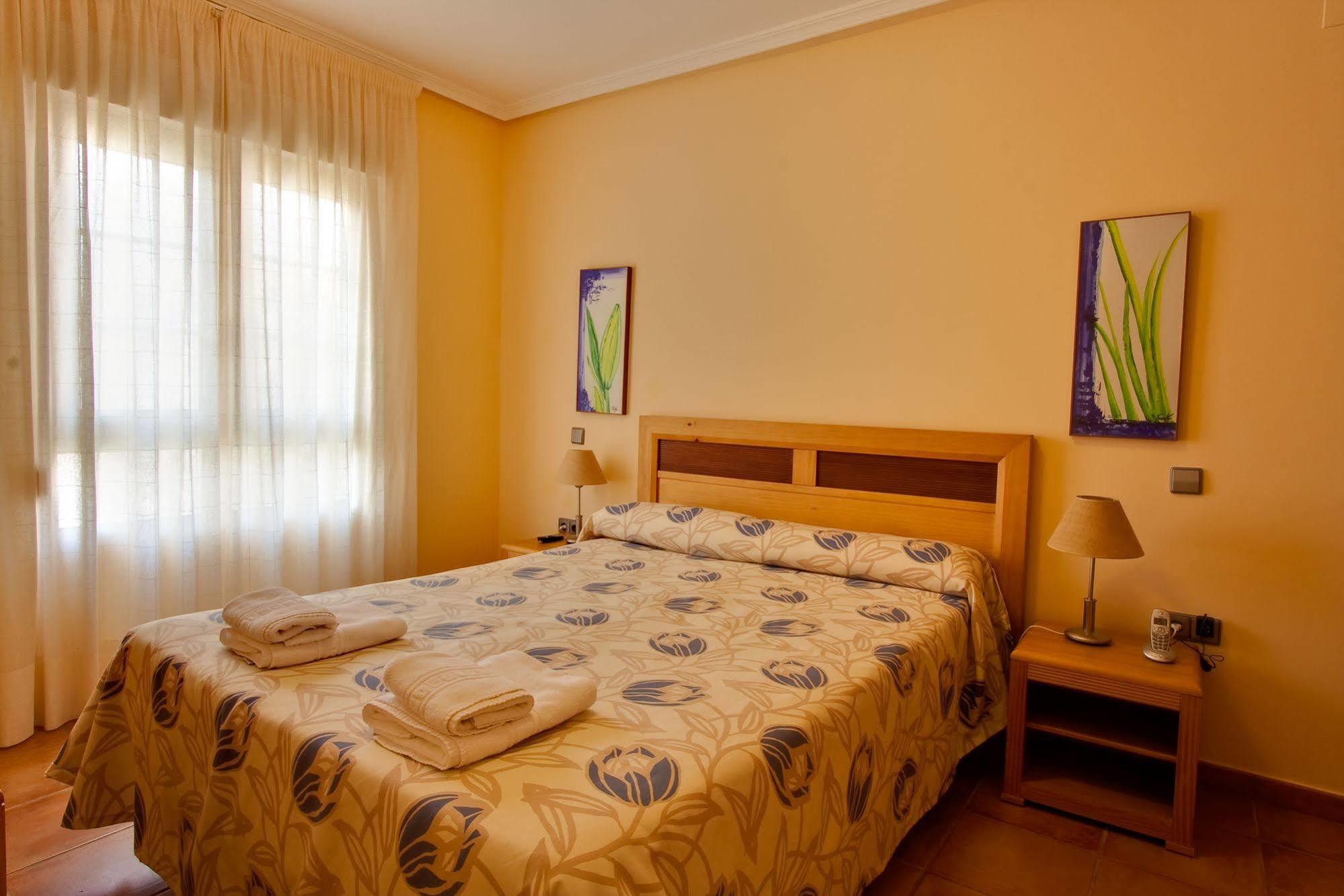 Ona Ogisaka Garden Aparthotel Denia Ngoại thất bức ảnh